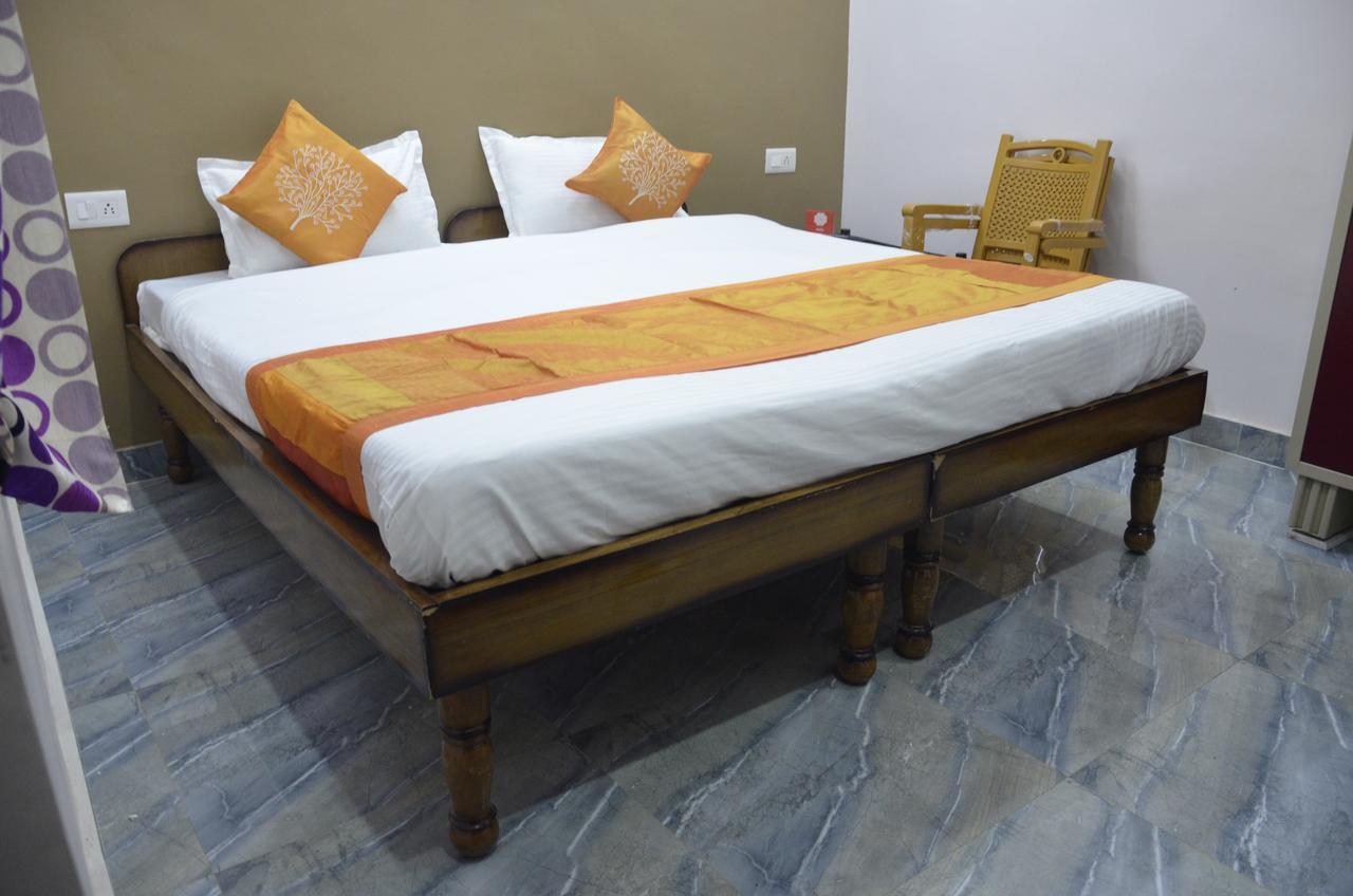 Oyo 7622 Varanasi Stays Luaran gambar